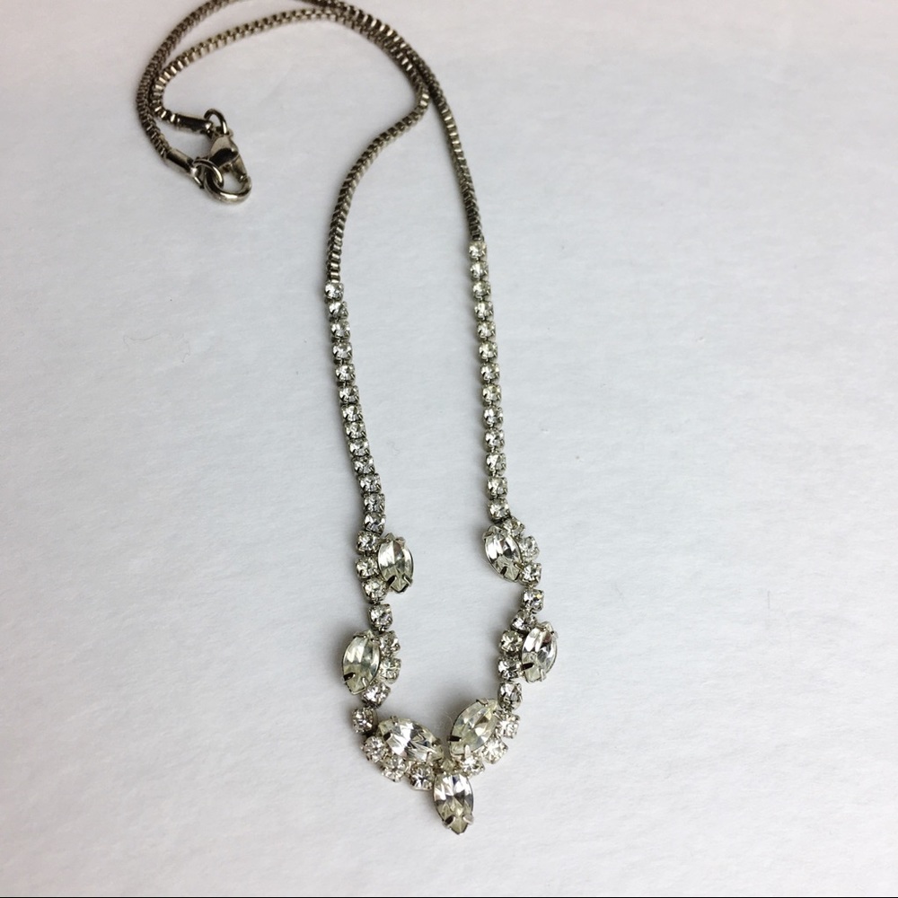 Vintage Rhinestone & Silver  Delicate 16” Necklace